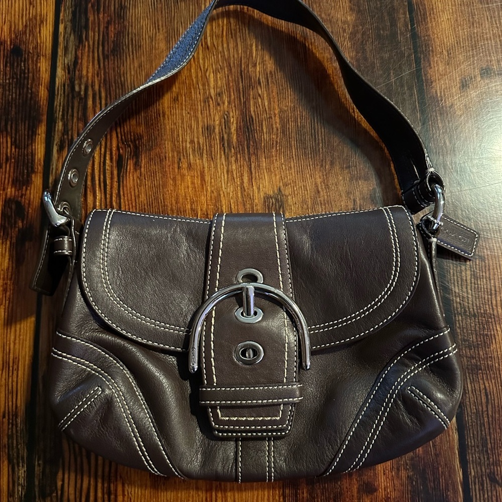 Vintage Coach Soho Flap Chocolate Brown Leather Shoulder Bag w Silver Hardware - Picture 6 of 16